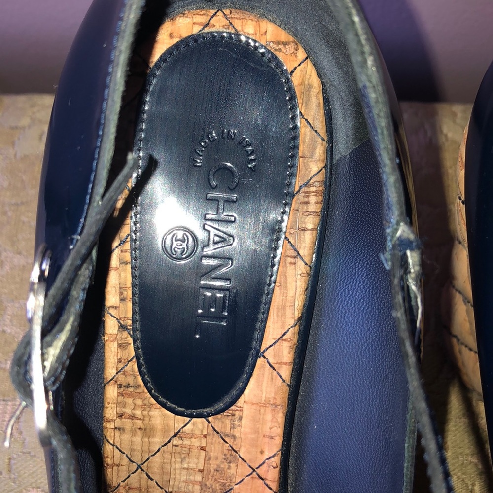 CHANEL WEDGES - Picture 4 of 6